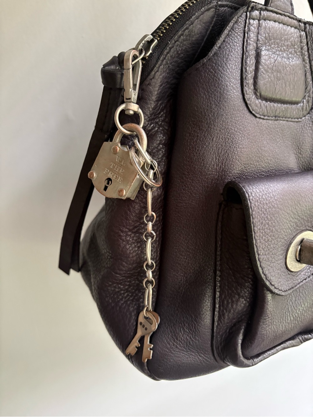 We the Free Lock Keychain 🔥 - Picture 8 of 15
